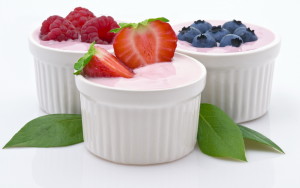 йогурт с фруктами